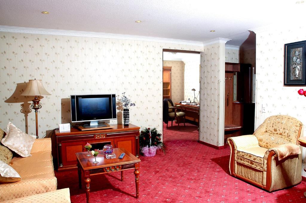 Narantuul Hotel Ulaanbaatar Exterior foto